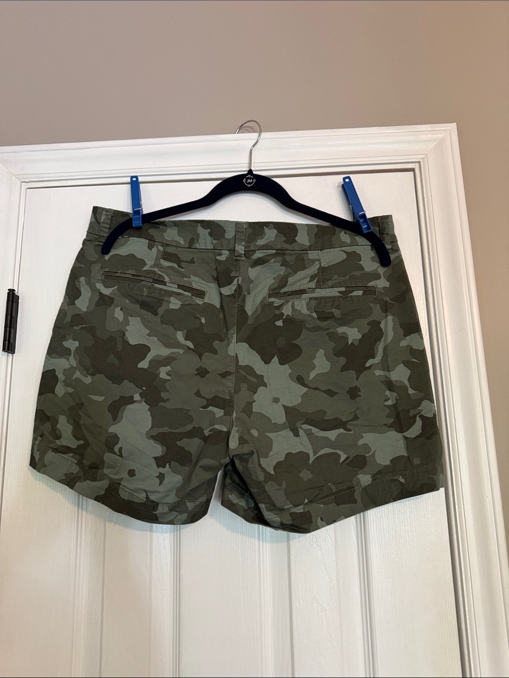 Old Navy Camo Shorts - Picture 2 of 5